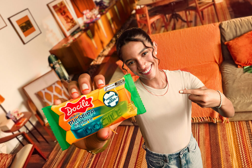 Docile lança pulseira de gelatina inspirada na torcida brasileira