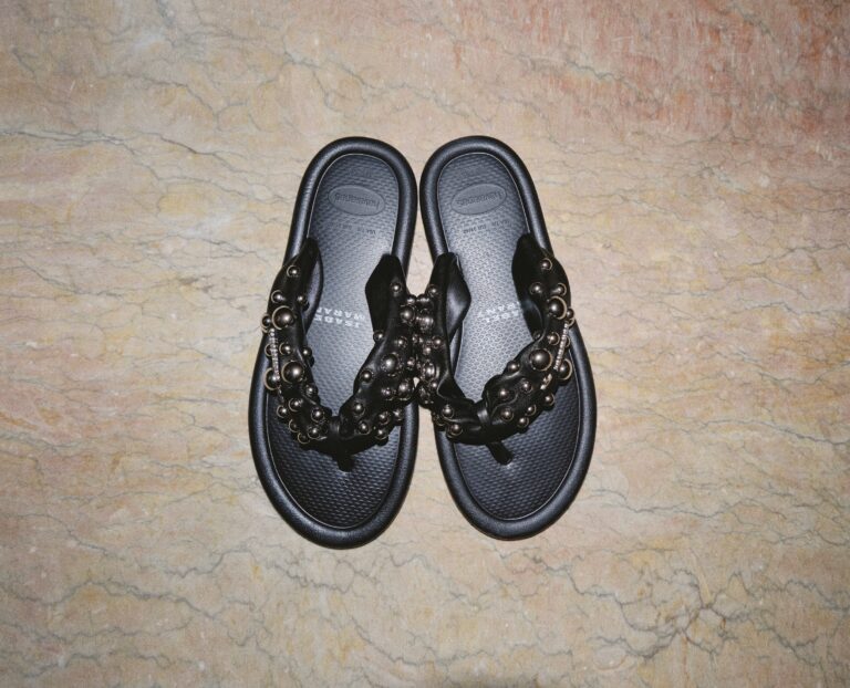 Havaianas e Isabel Marant unem DNA brasileiro e elegância parisiense em collab limitada