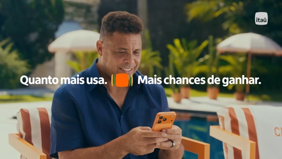 Futebol, experiências VIP e barras de ouro movimentam nova campanha do Itaú