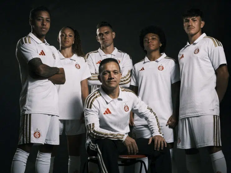Inter revive memória do Mundial de 2006 em novo uniforme away criado pela adidas