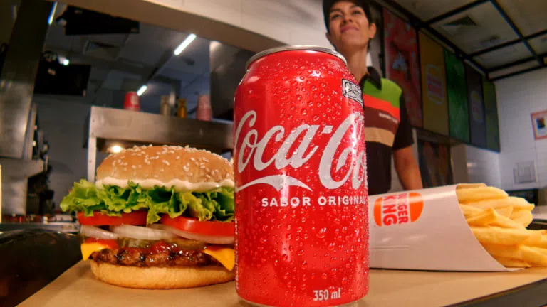 “Pode ser” - Coca-Cola chega ao Burger King e muda o combo clássico da rede