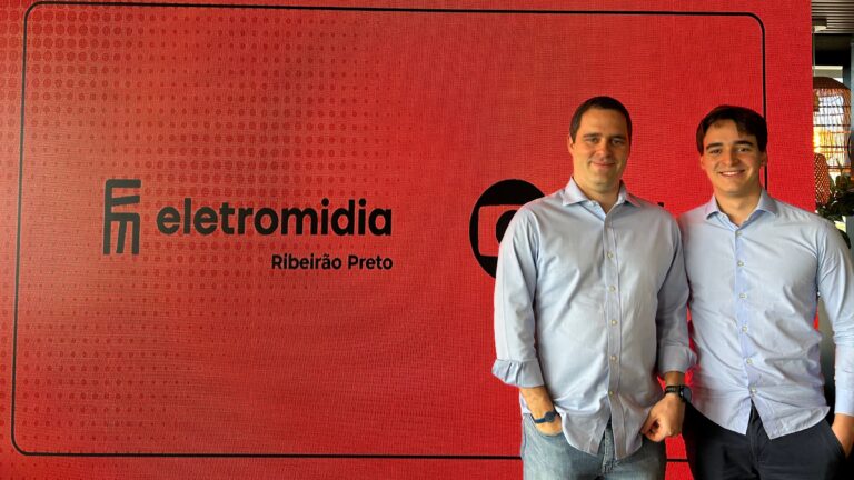 André Coutinho Nogueira, co-presidente do Grupo EP, e Pedro Coutinho Nogueira, coordenador de Novos Negócios do Grupo EP, em evento para lançamento da Eletromidia Ribeirão Preto - Crédito - Divulgação