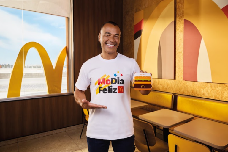 Cafu entra em campo como embaixador do McDia Feliz 2026