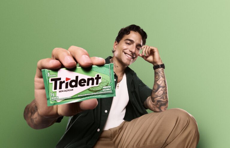 Maluma ajuda a Trident a mudar o significado de mascar chiclete