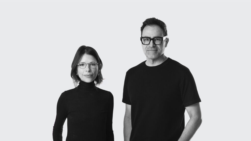 foto da Marina Pires, presidente da LePub São Paulo, ao lado de Fred Saldanha, CCO da LePub São Paulo