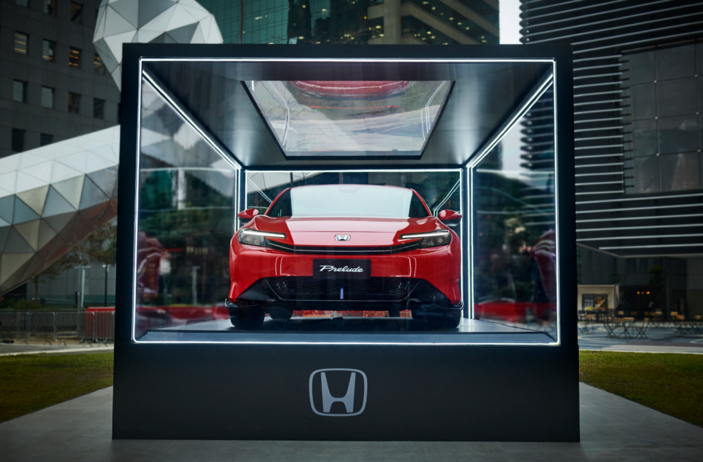 Honda coloca Prelude em caixa gigante em São Paulo