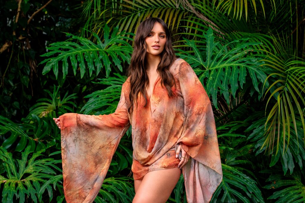 SHEIN une Rafa Kalimann, coleção exclusiva e descontos de até 95% em nova campanha