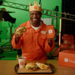 Terry Crews renova como embaixador da Shopee e estreia campanha inédita do marketplace com o Burger King®