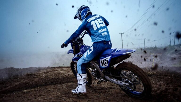 Yamaha quer tirar motociclistas do “piloto automático” em nova campanha