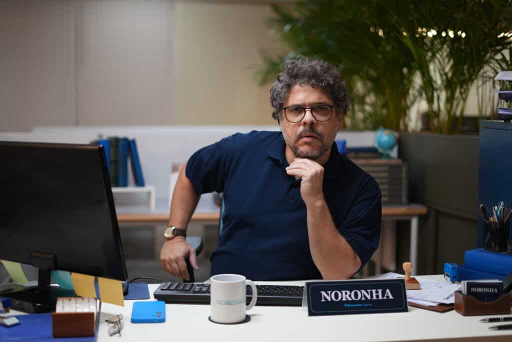 Caito Mainier vira “influenciador da burocracia” em campanha da Loft