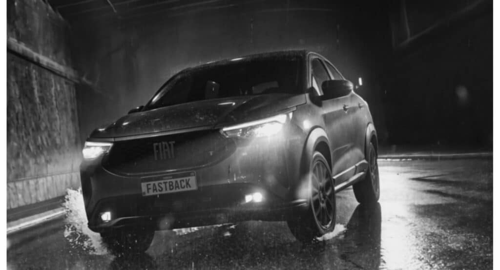 Fiat Fastback Impetus ganha campanha inspirada no cinema noir