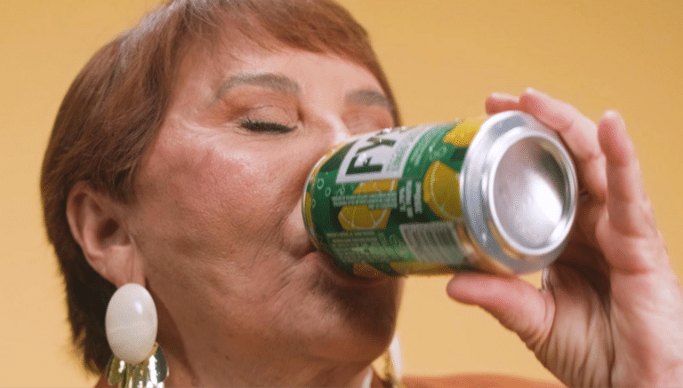 Márcia Sensitiva tira "encosto" de FYS em nova campanha