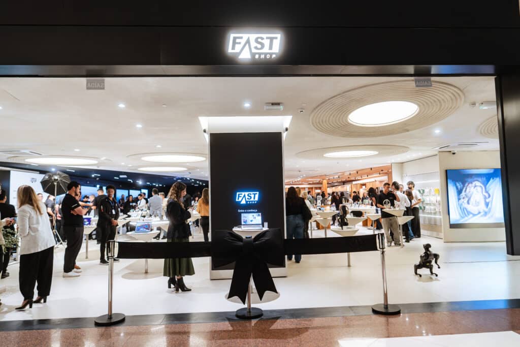 Fast Shop transforma flagship no Iguatemi São Paulo em espaço de experiências e tecnologia